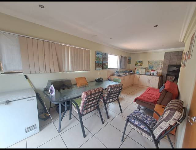 3 BEDROOM TOWNHOUSE TO LET IN ARCON PARK